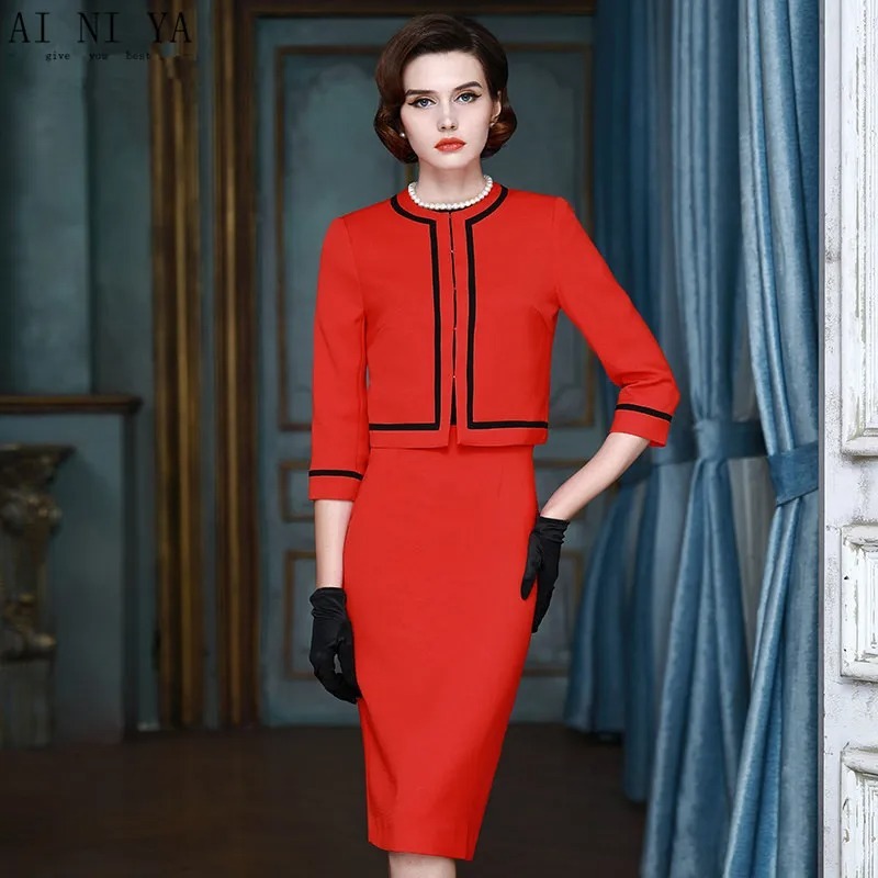 Women’s skirt suit
