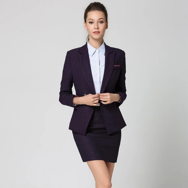 Women’s skirt suit
